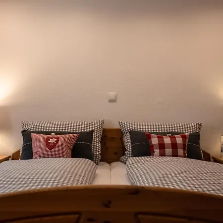 Ferienwohnung Maarblick *